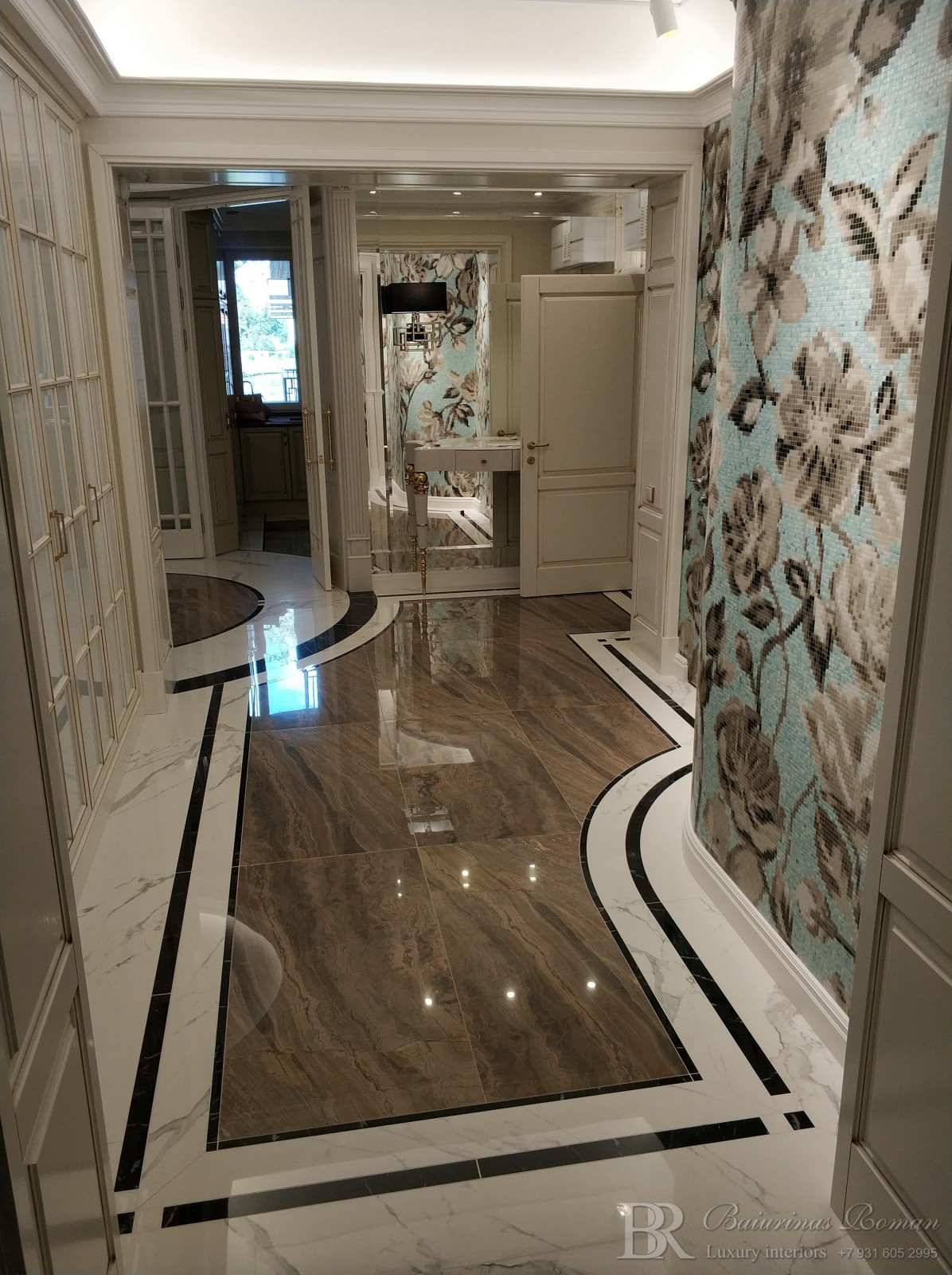 Неоклассика с нотками прованса.