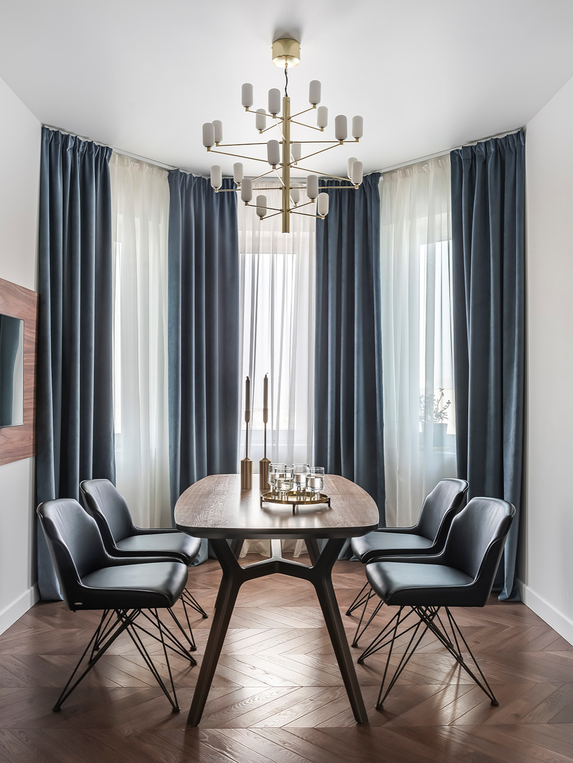 Dining area. Столовая.