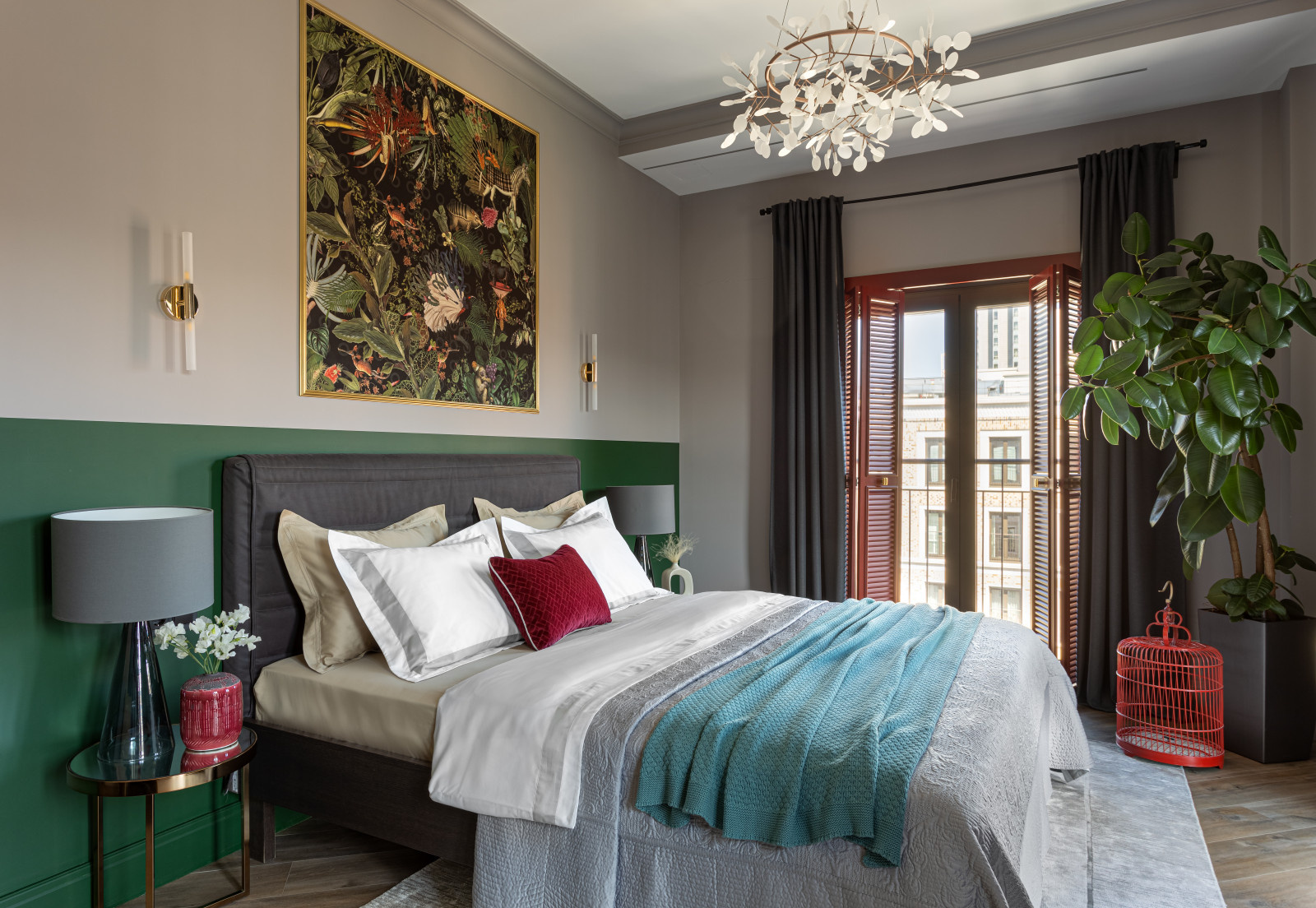 Интерьер квартиры в сочных оттенках с текстилем от Pierre Frey