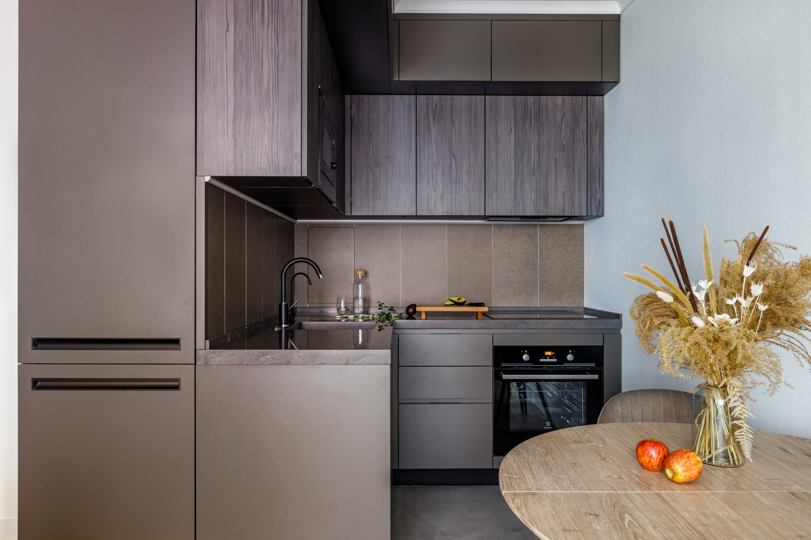 Private bachelor apartment