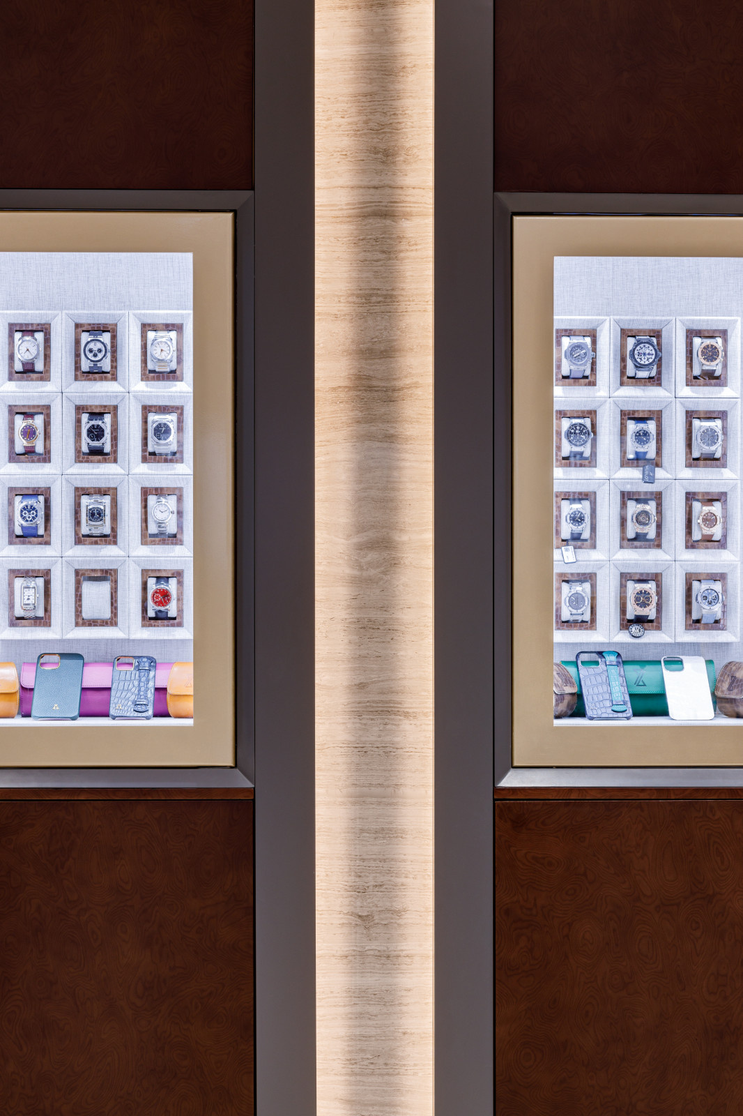 Time zone watch store in Dubai.