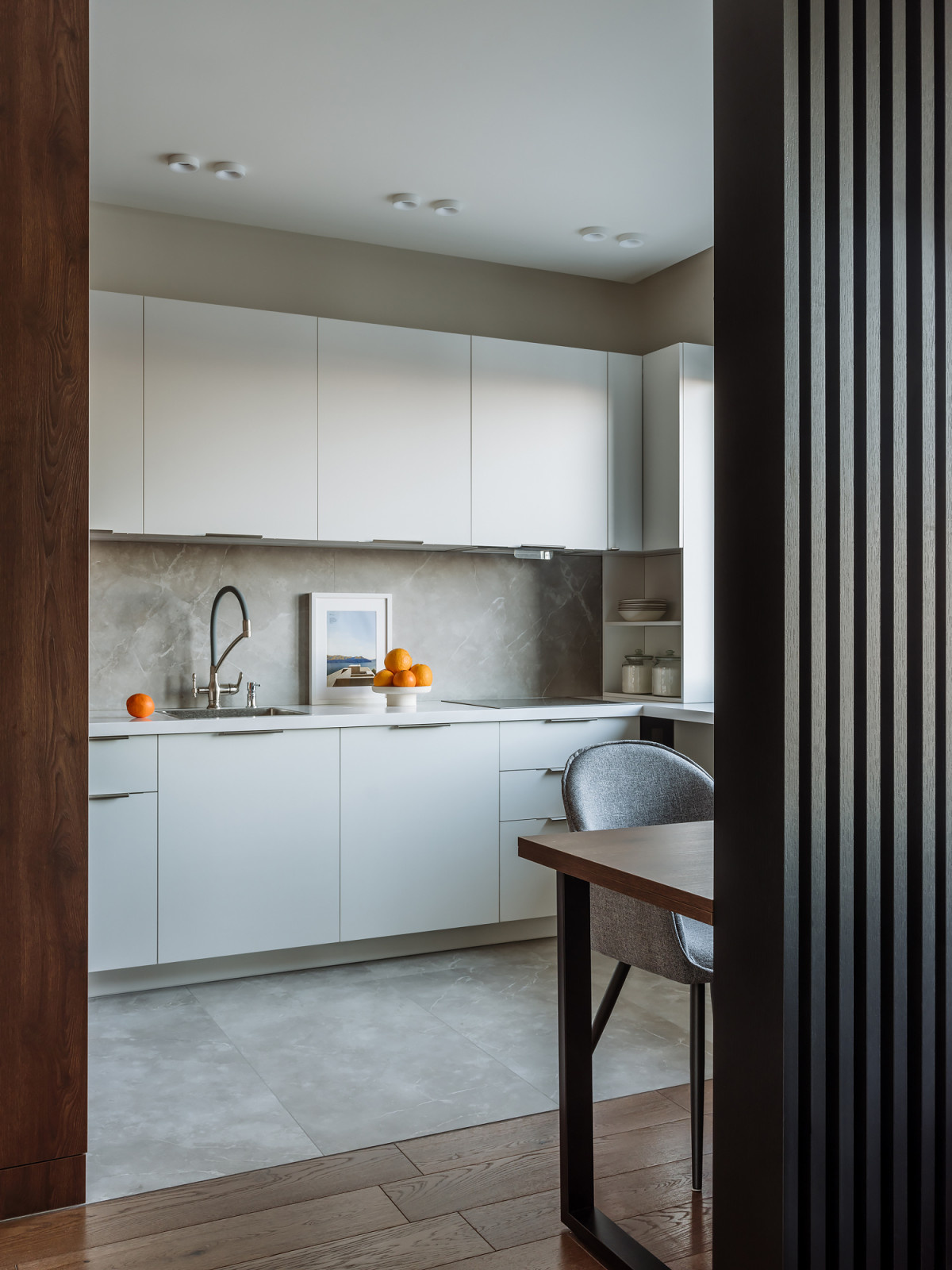 Houzz тур: 58 кв.м — квартира с синим диваном