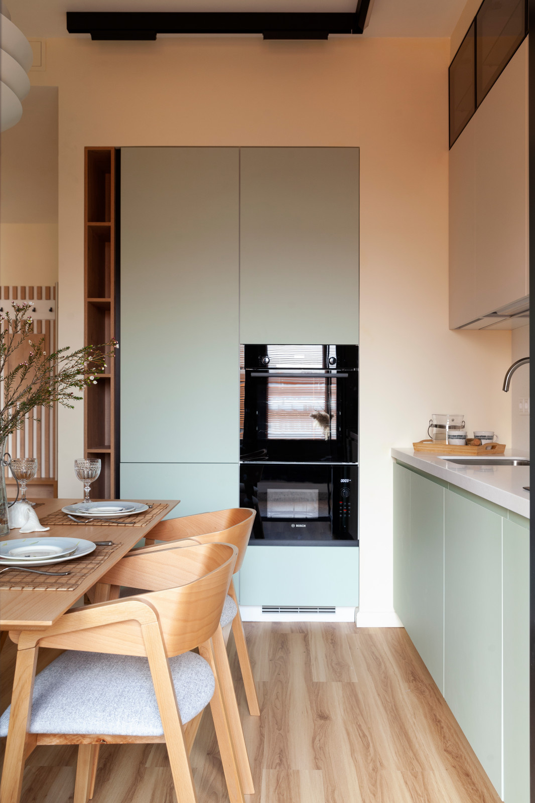 Houzz тур: 39 кв.м — квартира, в которой не должно быть... шкафов