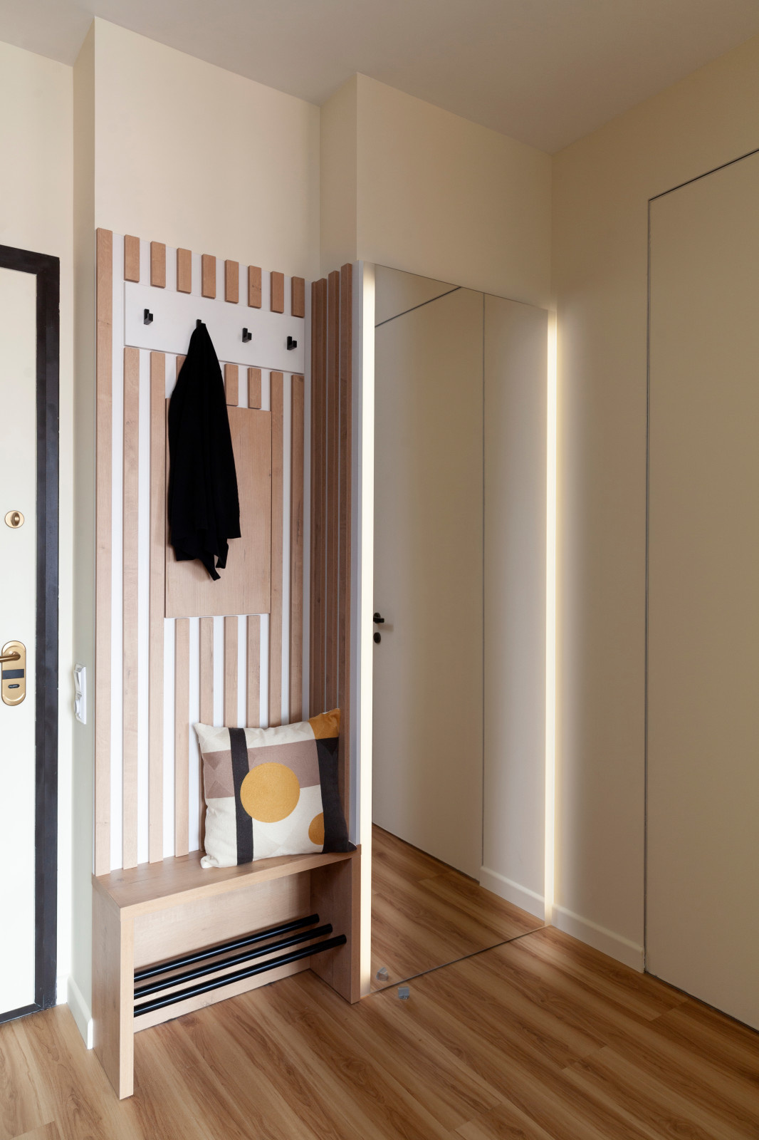 Houzz тур: 39 кв.м — квартира, в которой не должно быть... шкафов