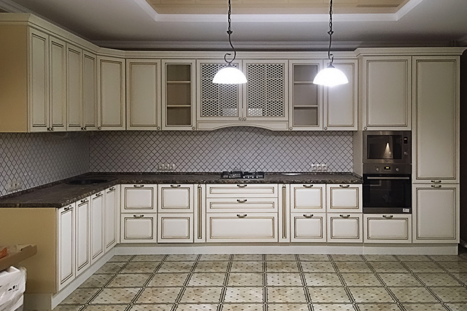 Максим Попов