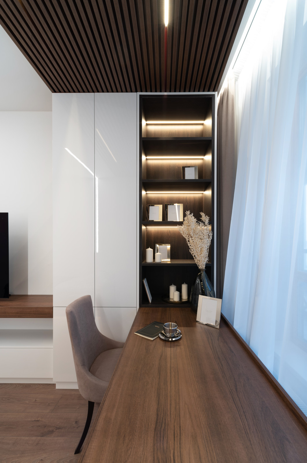 Literator - bedroom