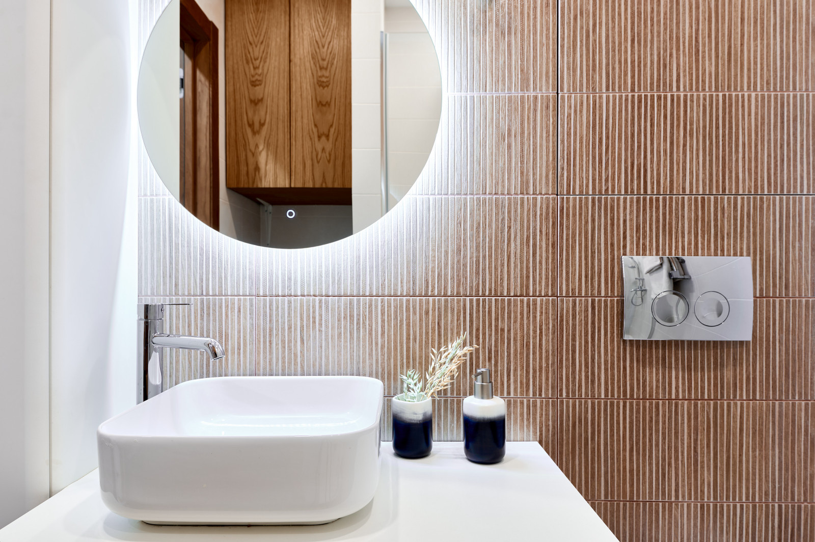 Барометр [май 2022]: Санузлы и ванные комнаты — 20 новых проектов