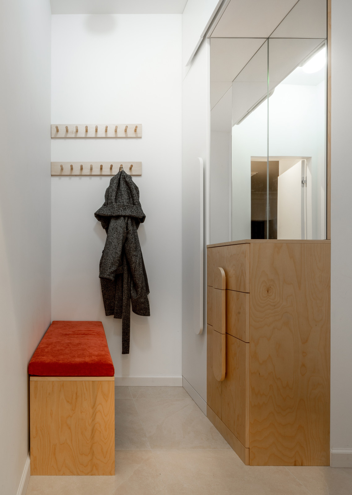LIGHT INTERIOR