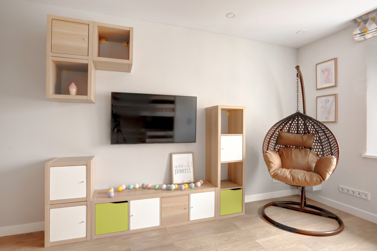 Kolontai - Children's room