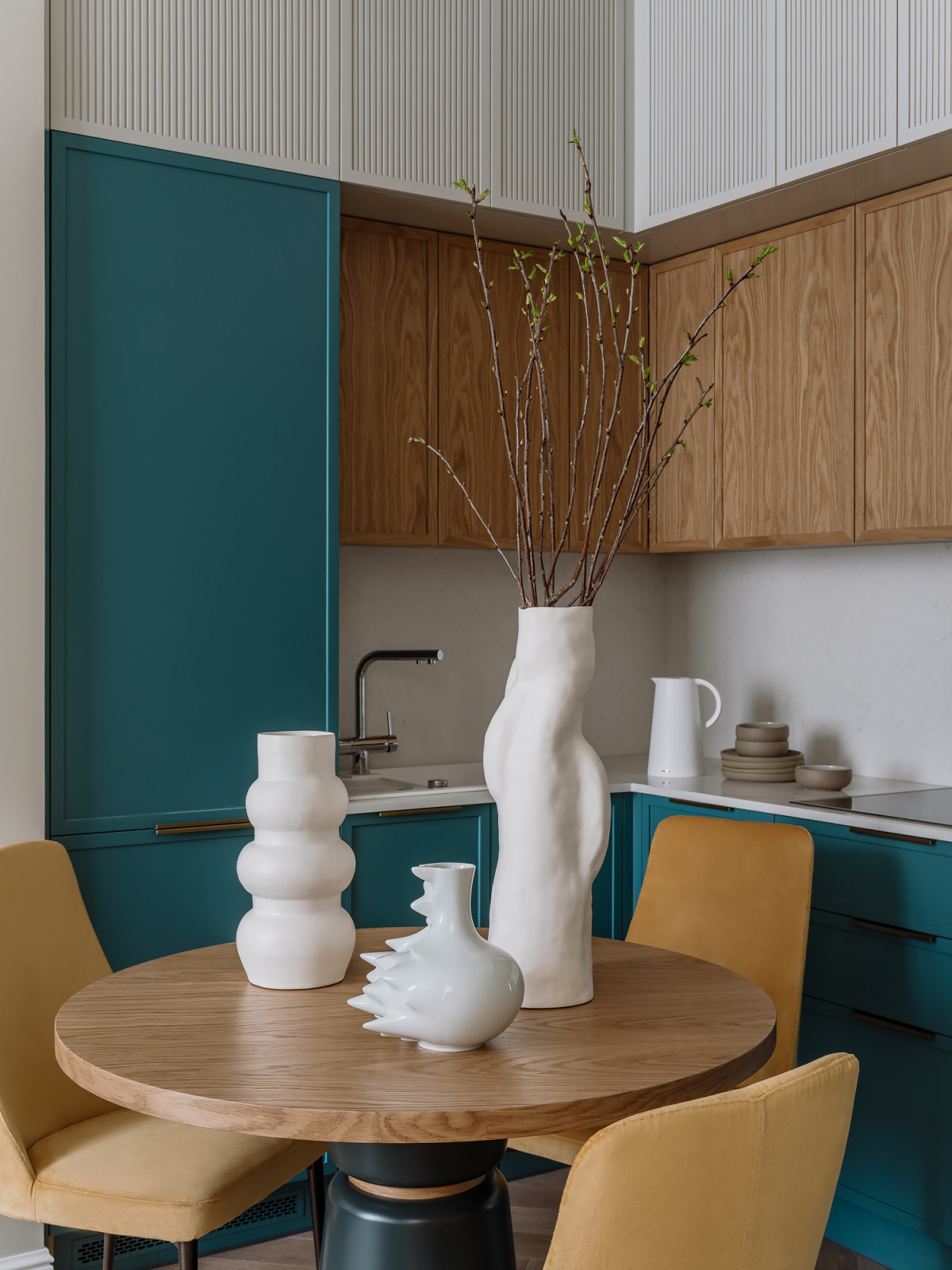 Houzz тур: Квартира в спокойных тонах с драматичной ванной