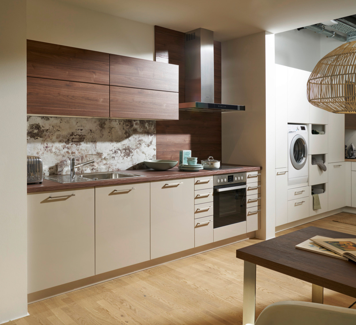 Milano Nussbaum natur Lyon Sahara Hochglanz