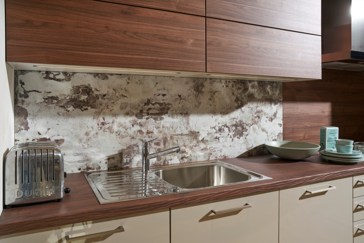 Milano Nussbaum natur Lyon Sahara Hochglanz