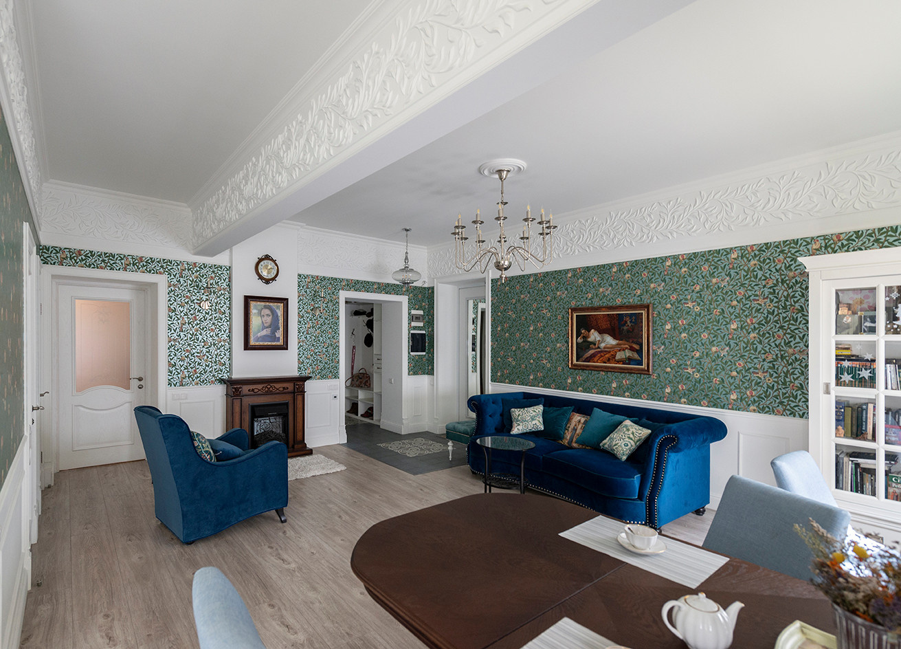 Pre-Raphaelite Appartment