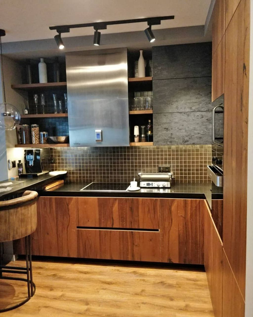 Мебельная фабрика Гравитация