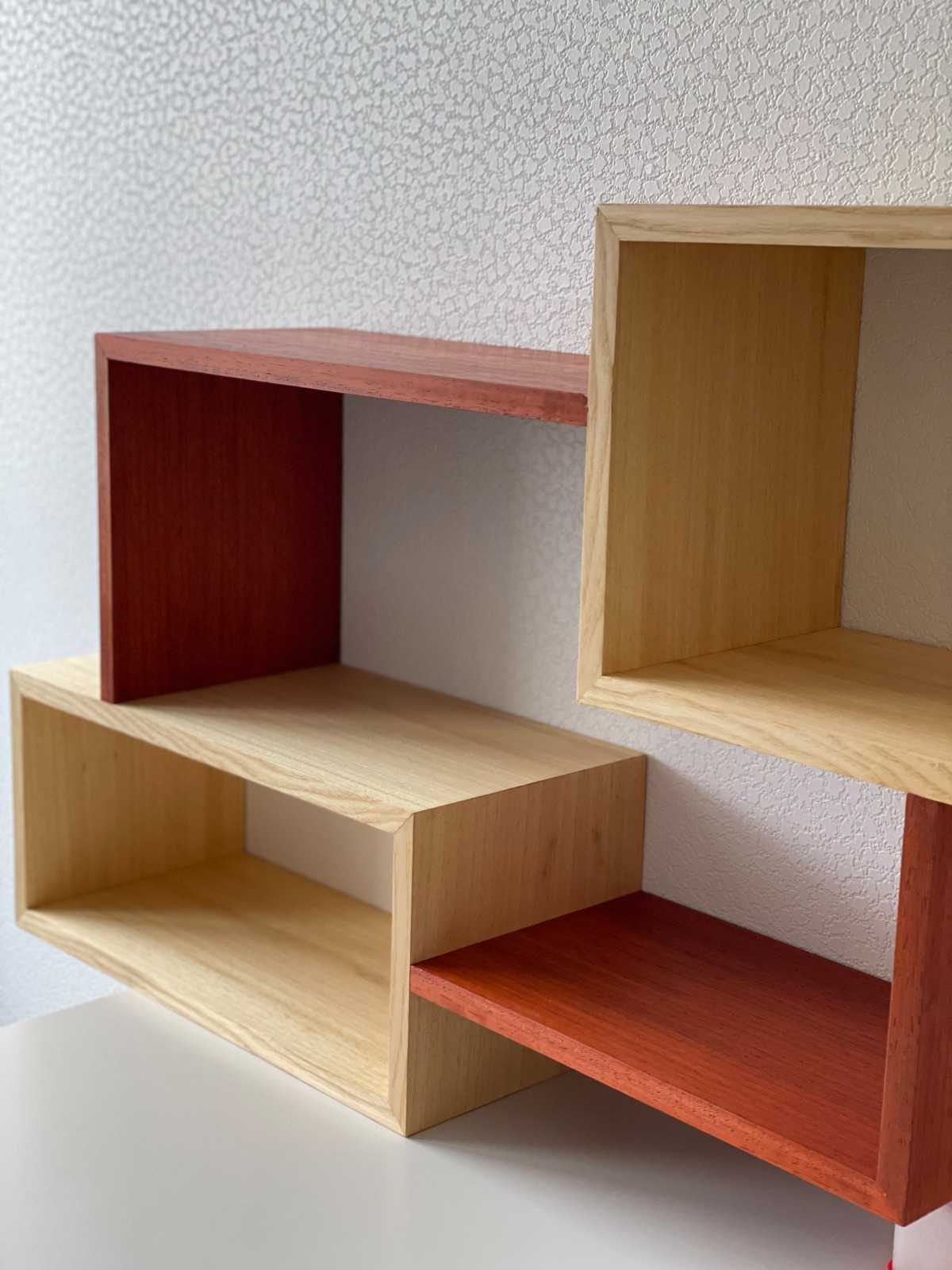 Навесные полки