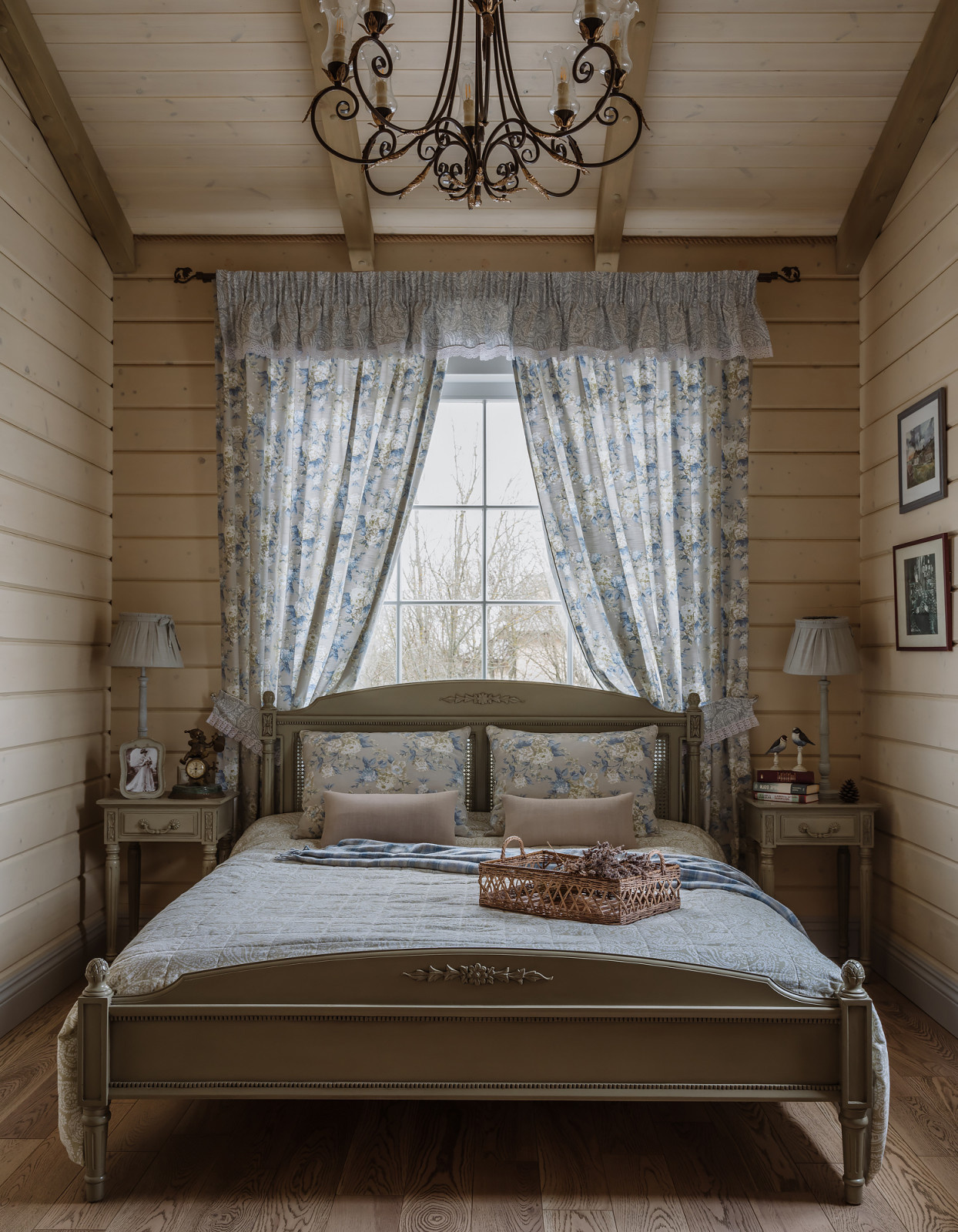 Chalet style house