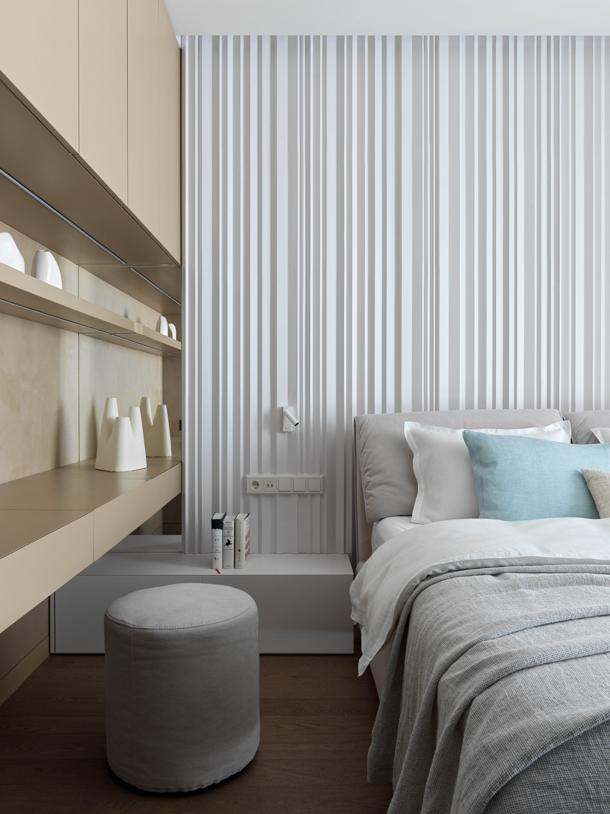 Обложка статьи: Houzz тур: 120 кв.м — квартира с гипсовыми панелями