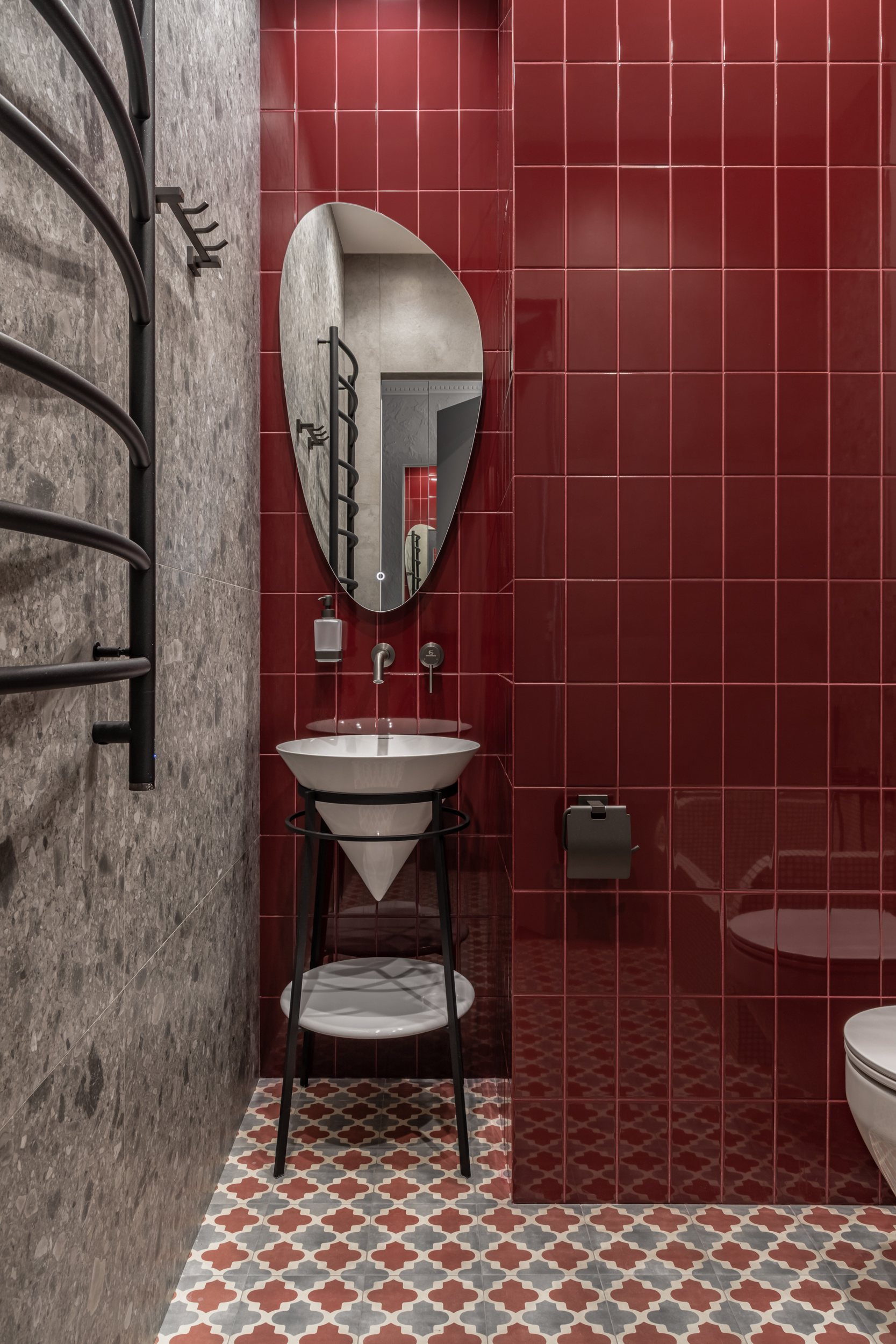 Вдохновленный кинематографом: проект, сотканный из "Цвета граната"