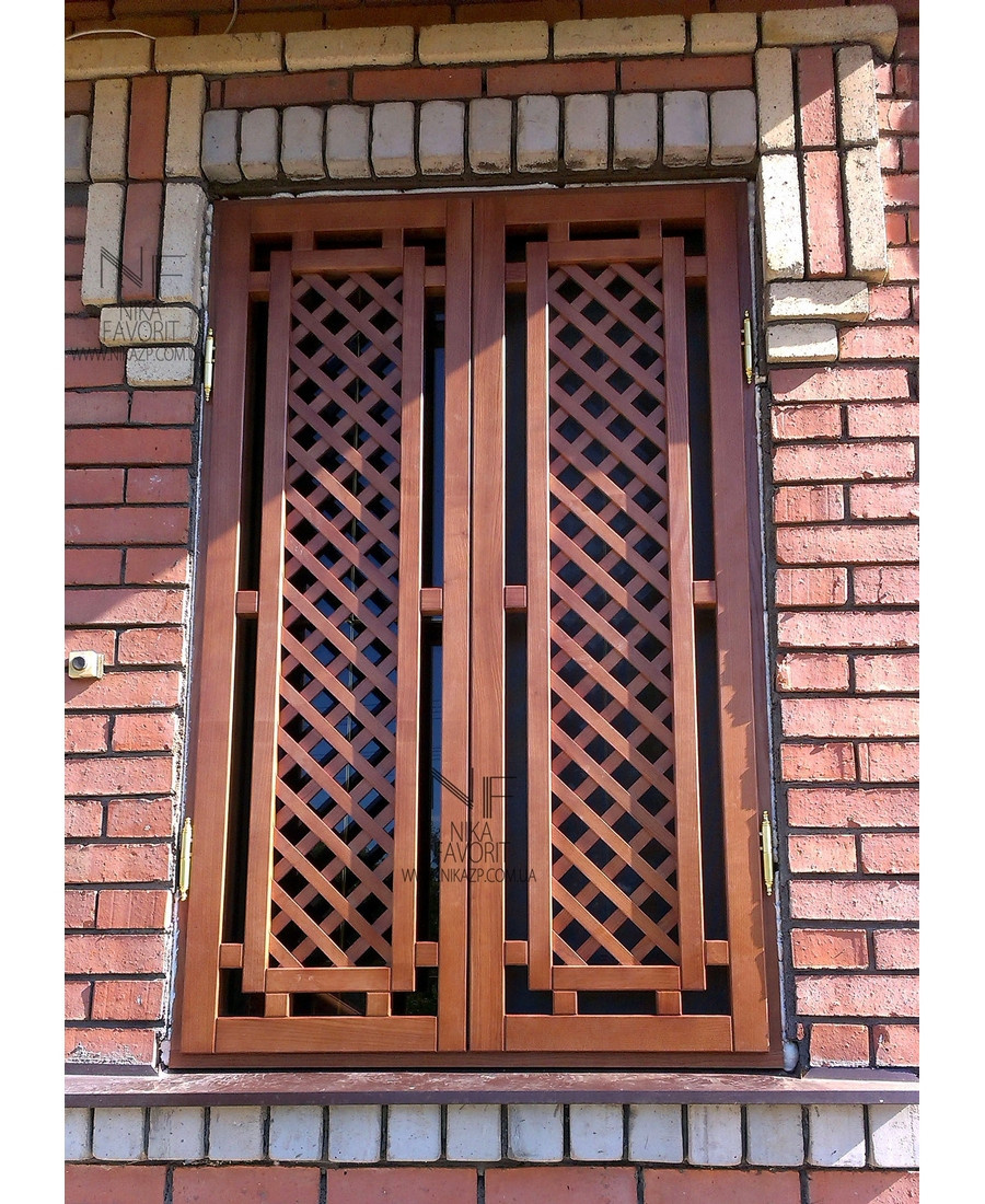 HOUSE WOOD TRIM EXTERIOR