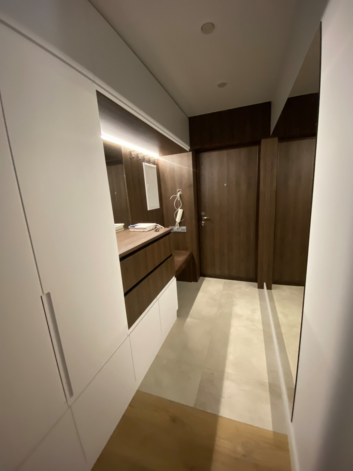квартира на Никулинской 70 м2