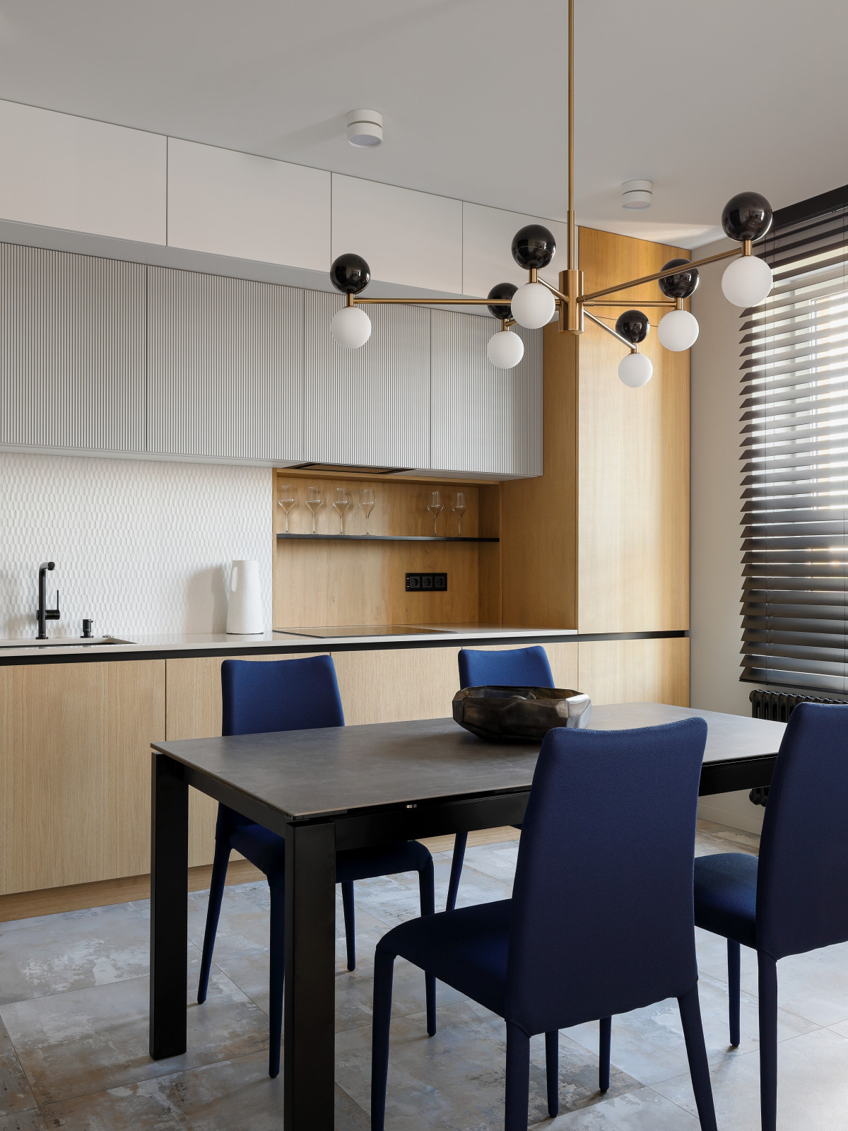 Light midecentury apartment / Квартира с легким флером midcentury
