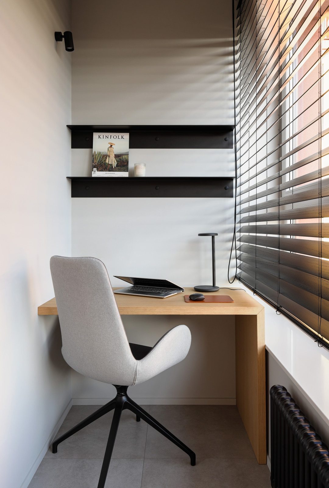 Light midecentury apartment / Квартира с легким флером midcentury