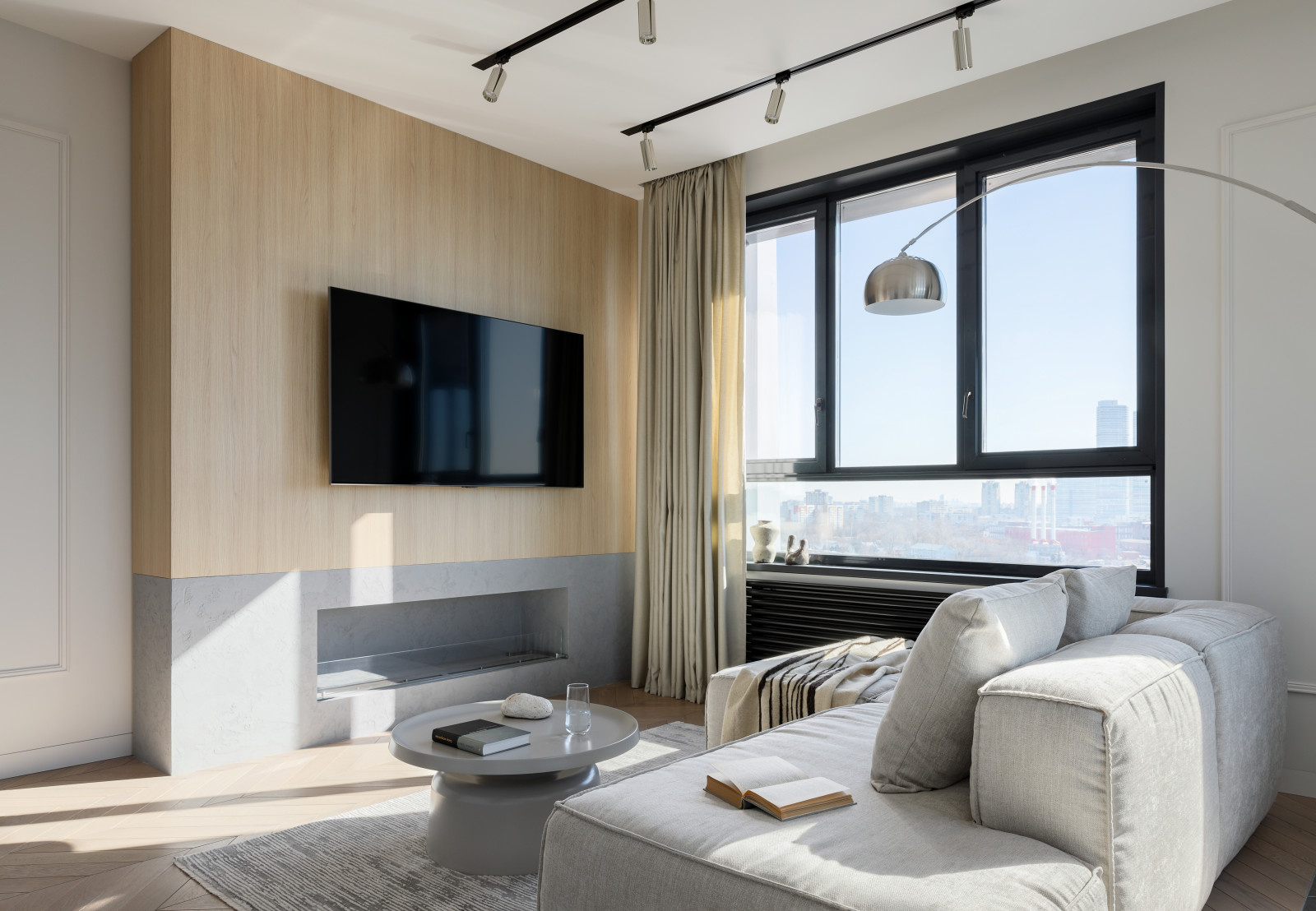Stylish apartment with masterbedroom and home office