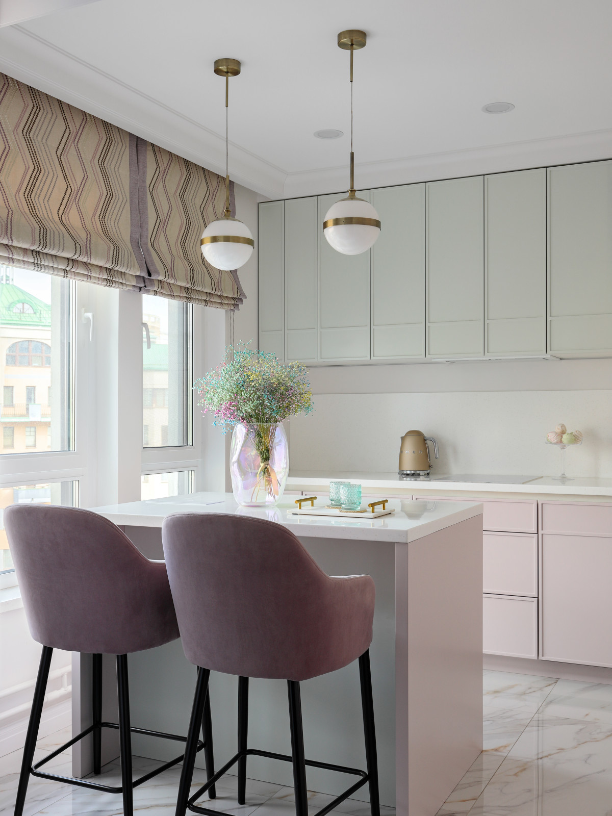 Houzz тур: Квартира с журавлями и экзотическими птицами