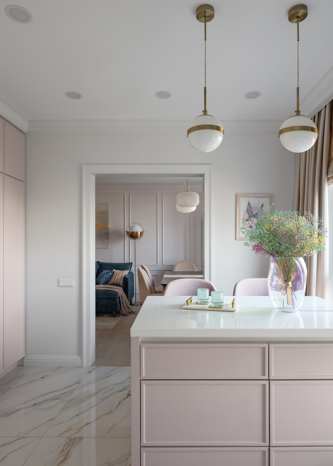 Houzz тур: Квартира с журавлями и экзотическими птицами