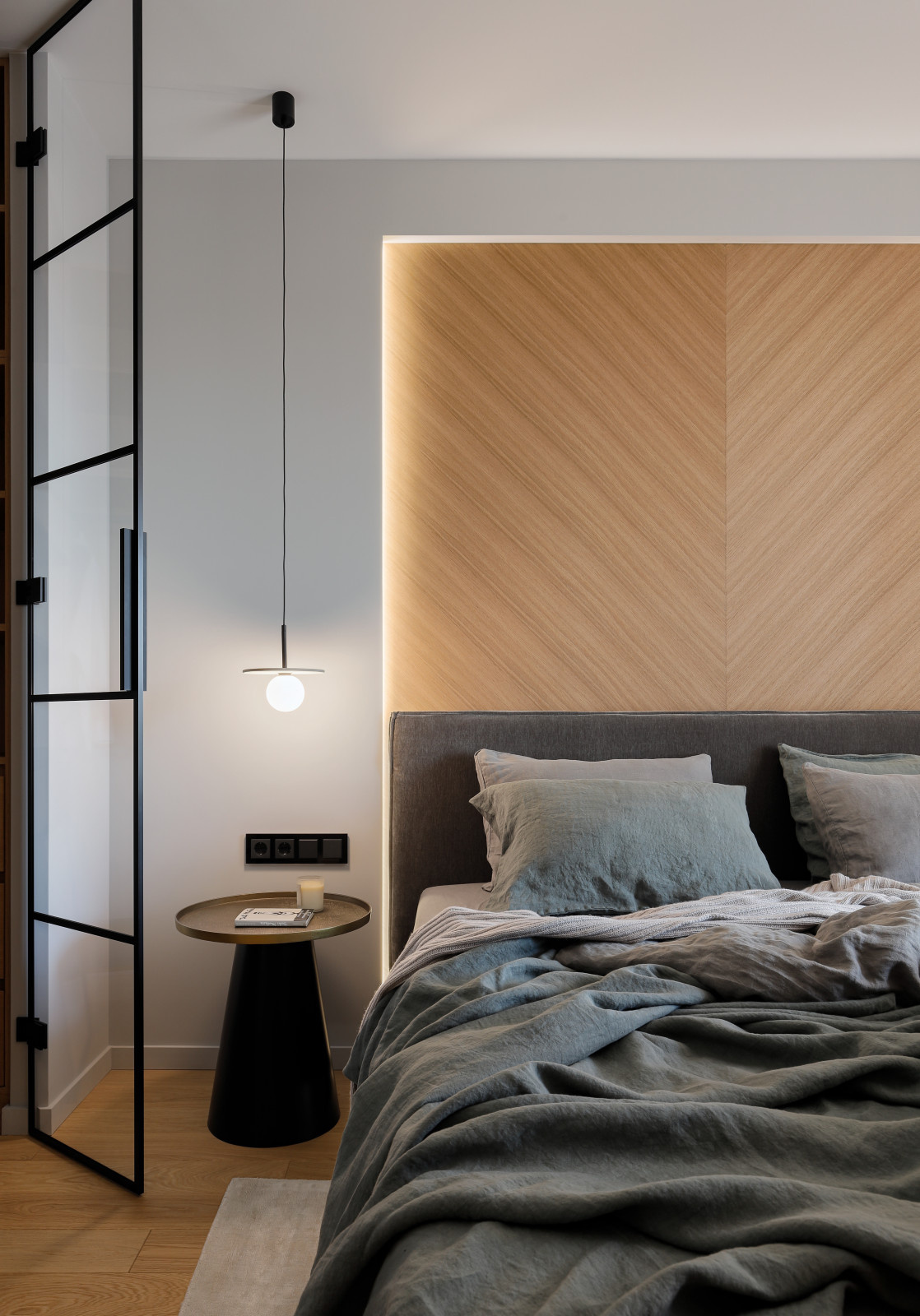 Light midecentury apartment / Квартира с легким флером midcentury