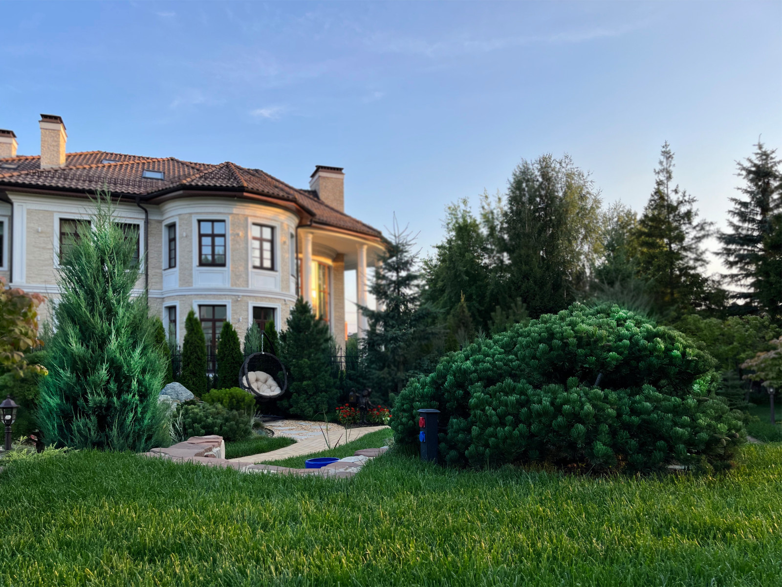 Art nouveau garden