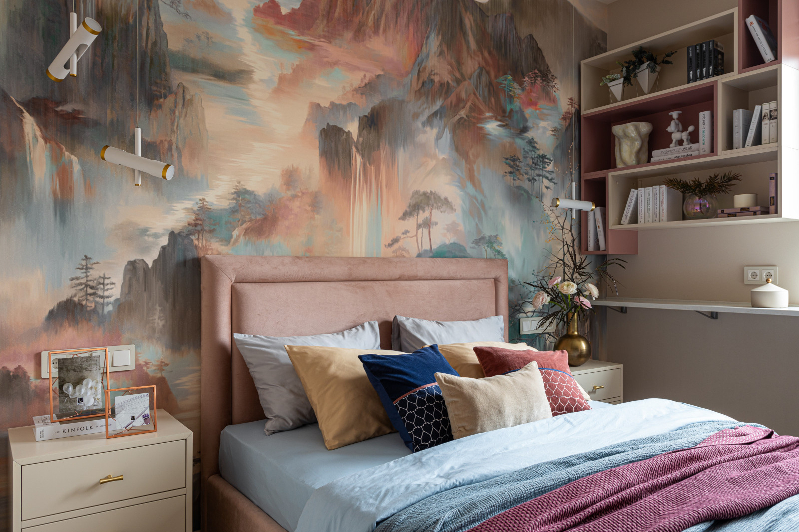 Houzz тур: Яркий интерьер для поклонницы аниме