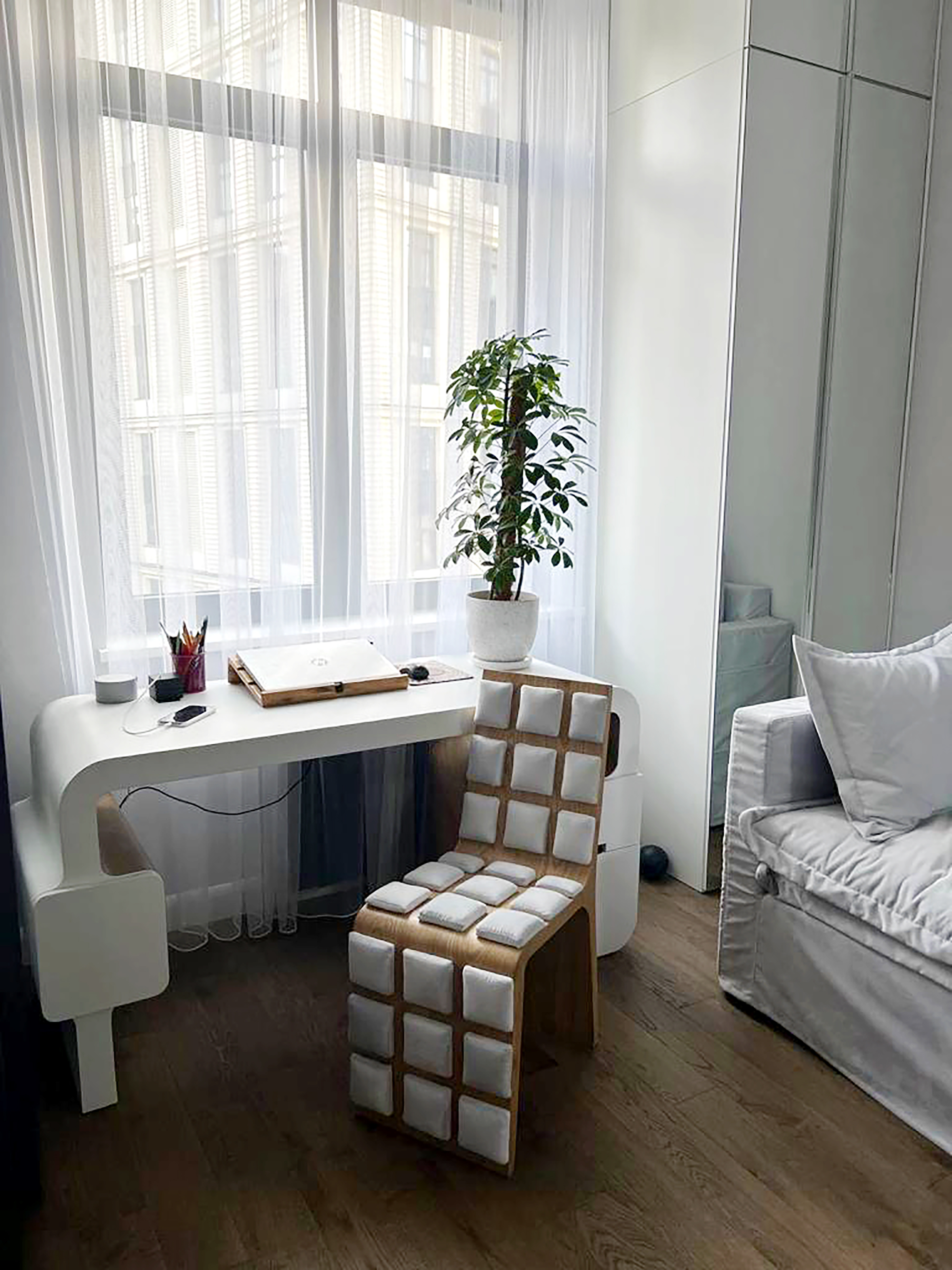 Квартира для самообеспеченной девушки. ЖК "Серебряный фонтан"