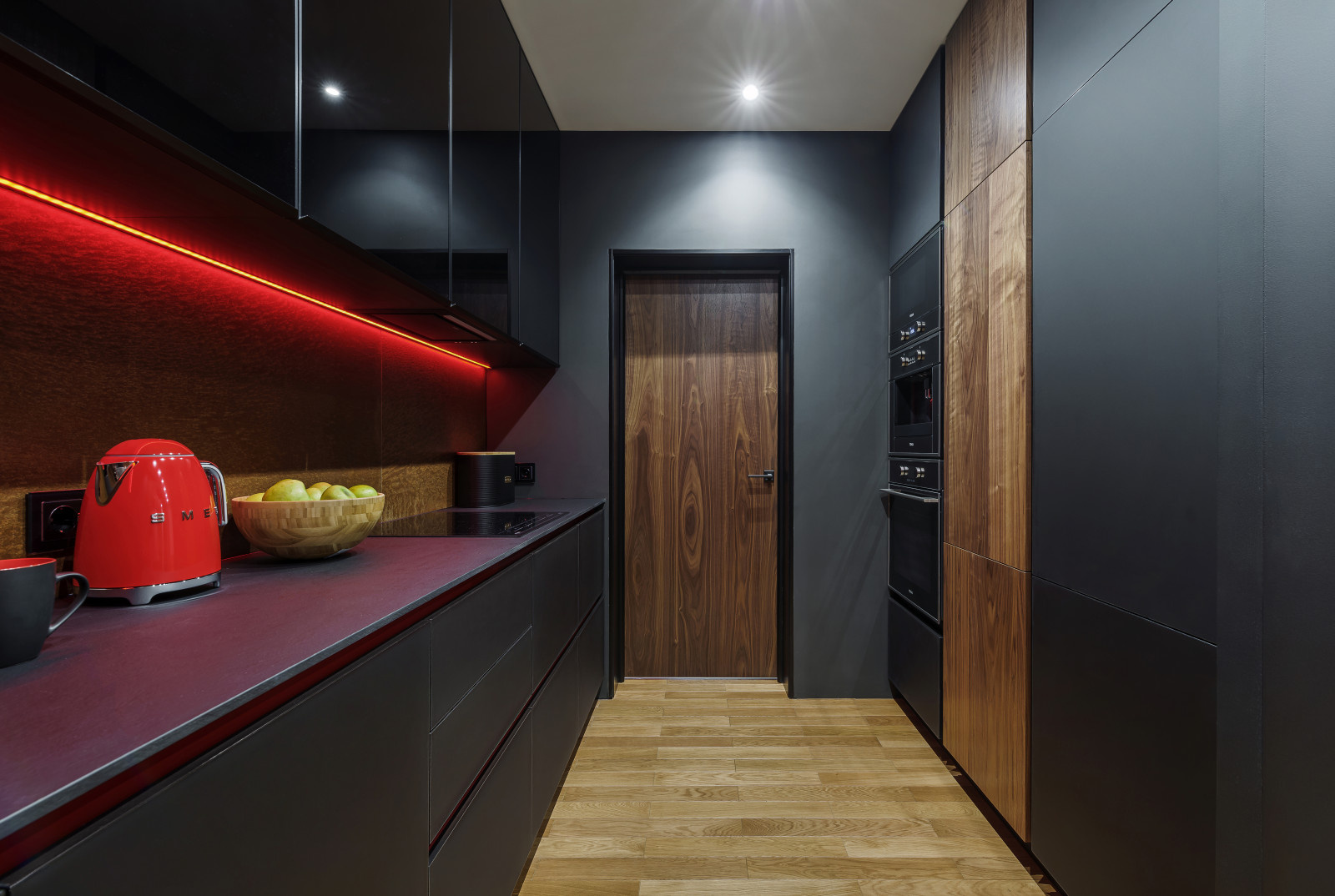 Red_Element