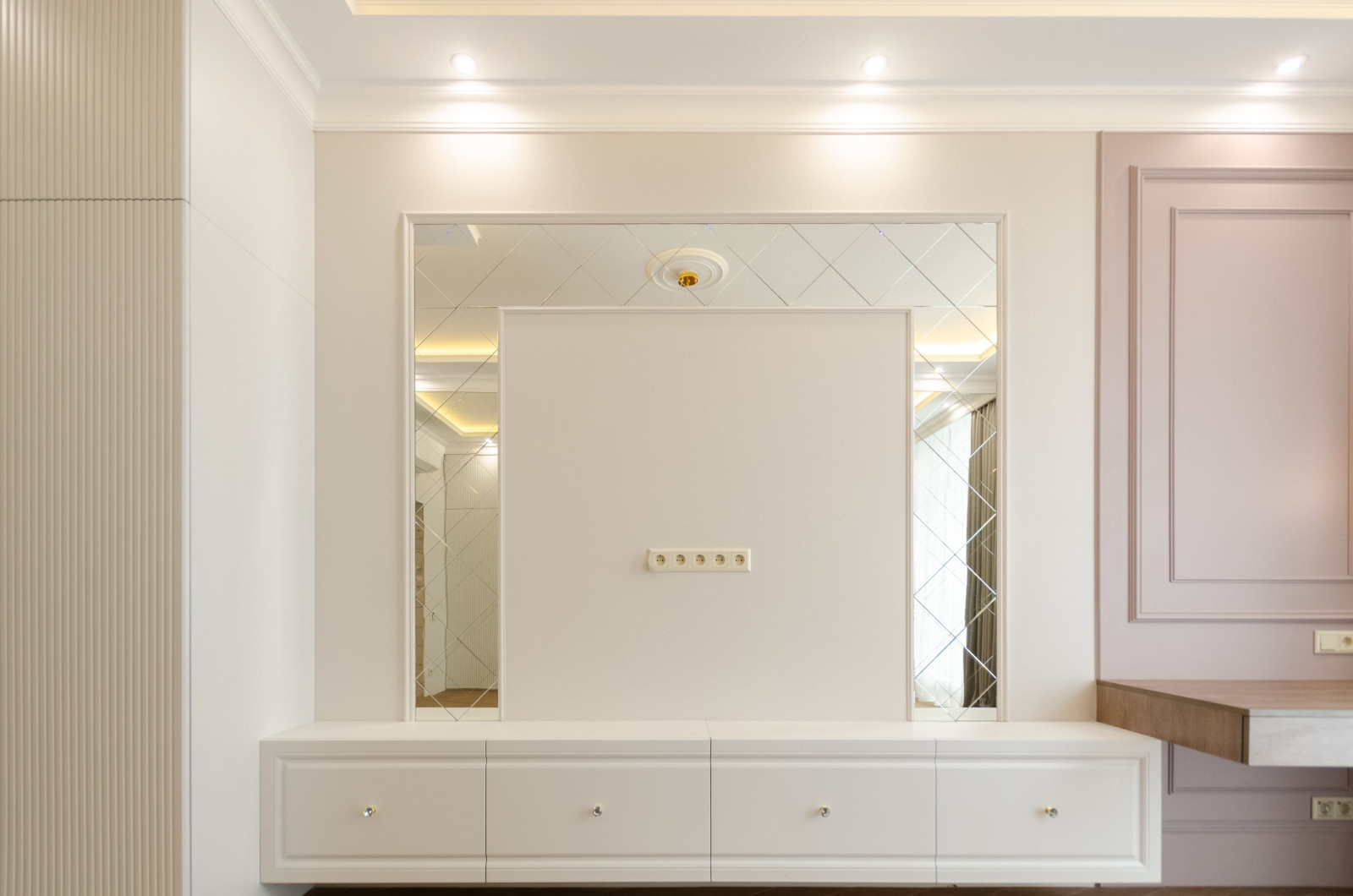 ЖК Алия, 3 комнаты, 105  м²