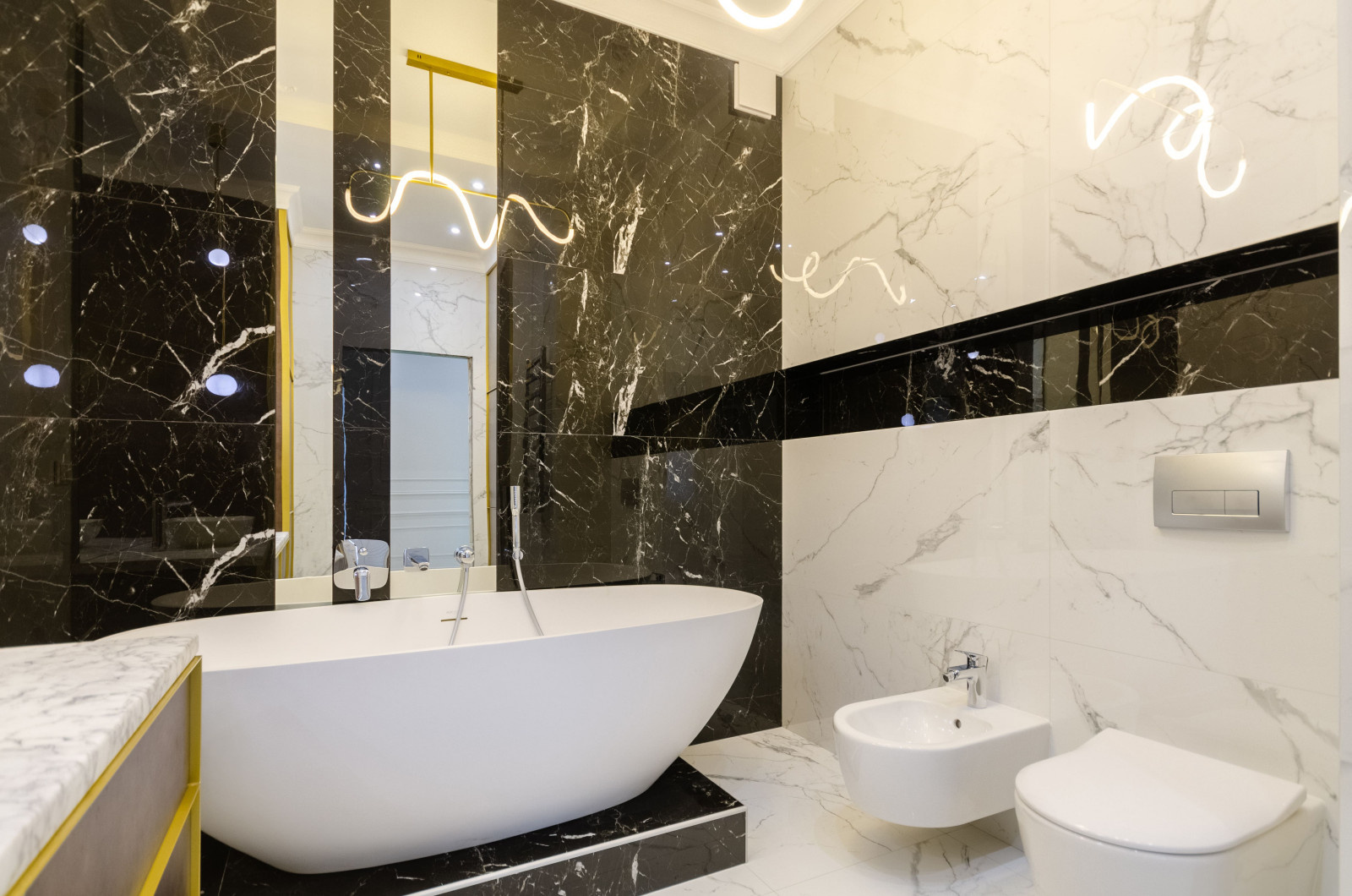 ЖК Алия, 3 комнаты, 105  м²