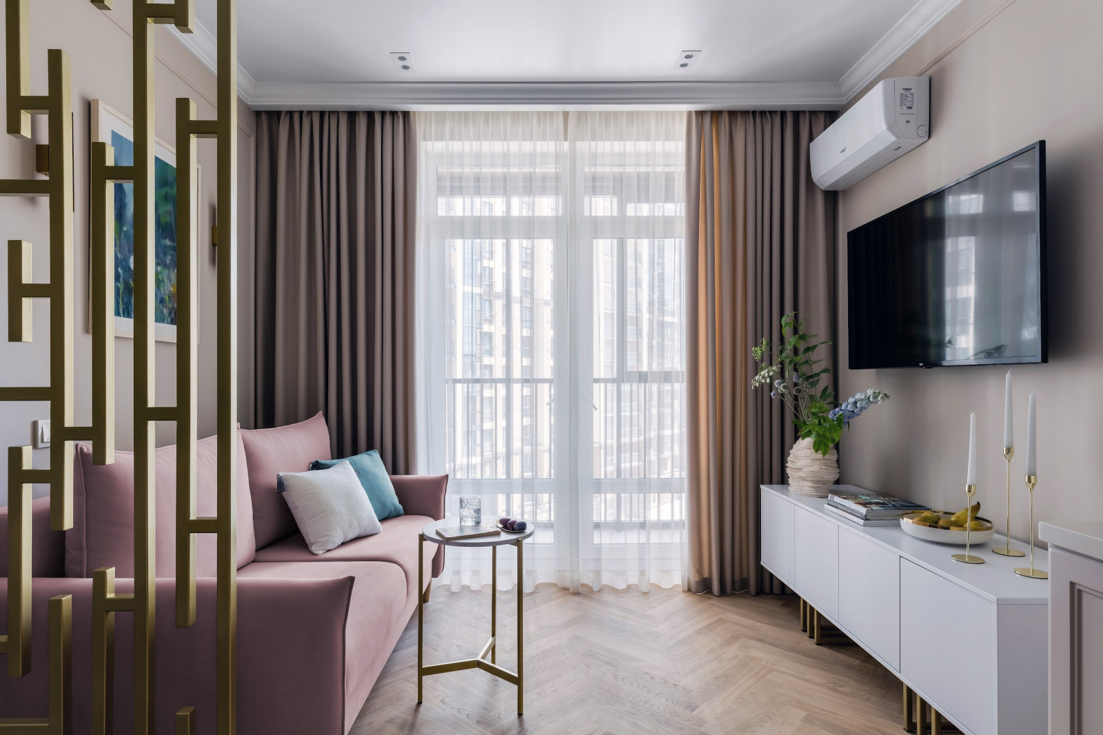 Фоновое изображение профиля Карина