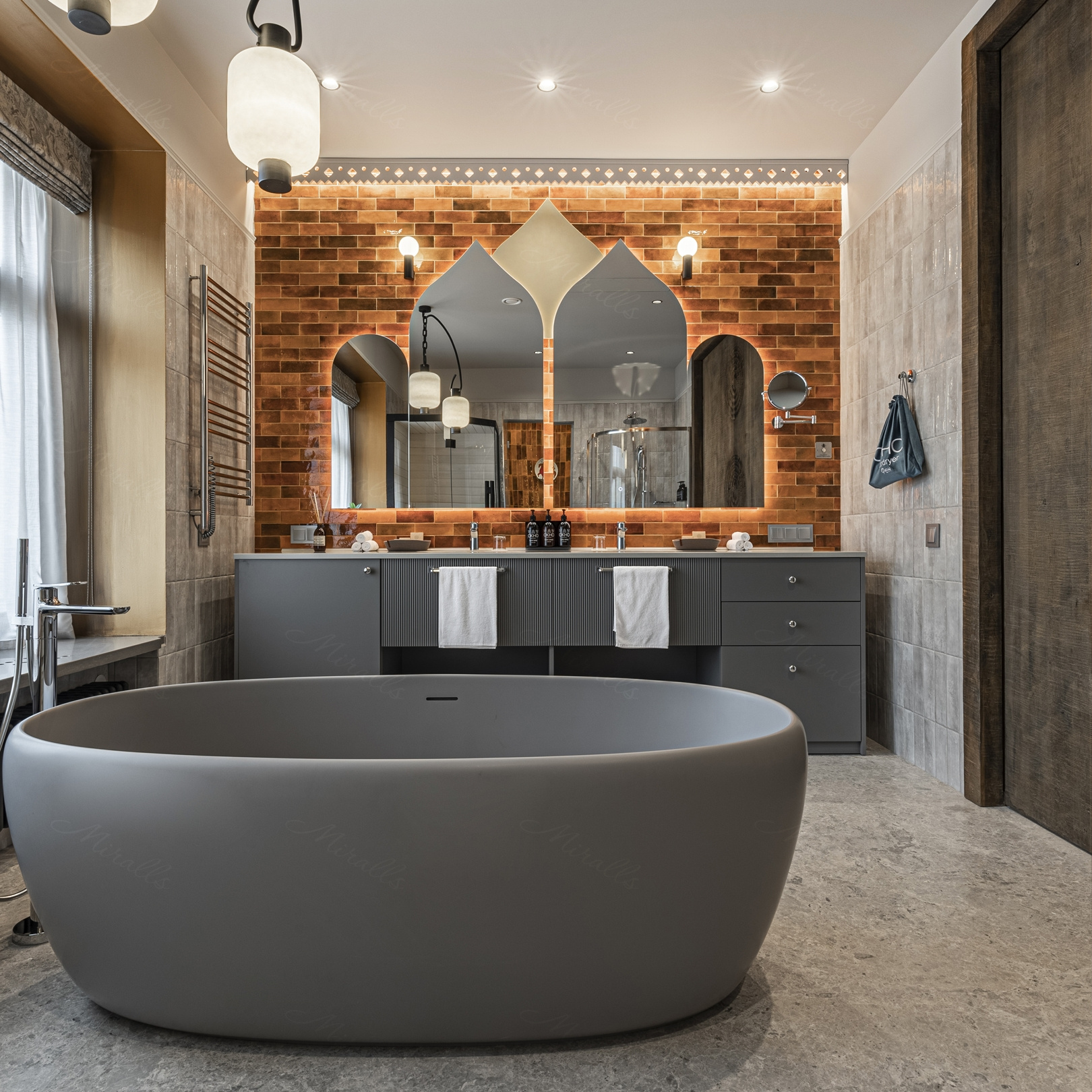 Зеркала Miralls в бутик-апарт-отеле OKNO. Дизайнер проекта: Юлия Гамидова