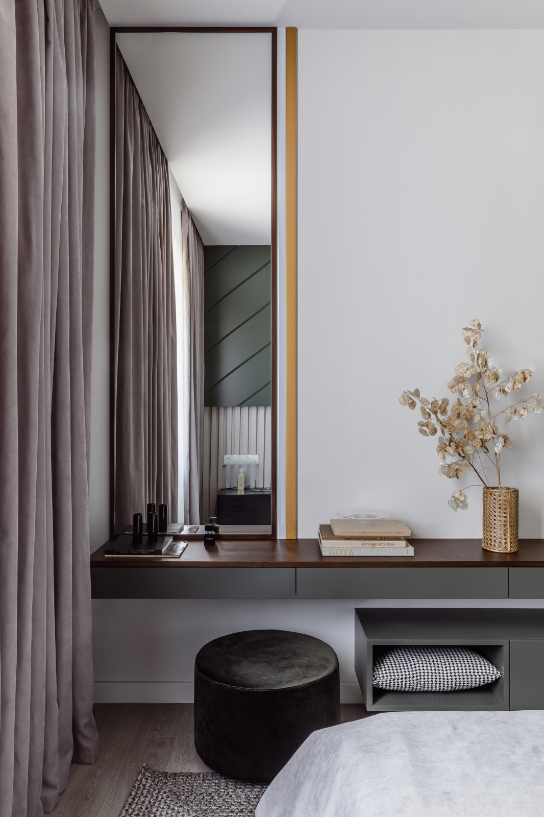 ELEGANCE LINES