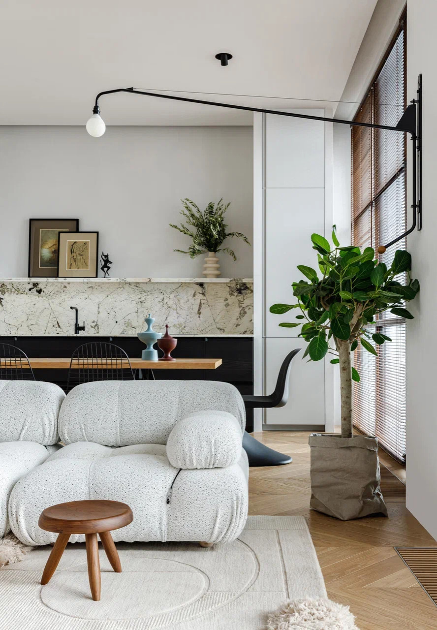 Фоновое изображение профиля The Stage