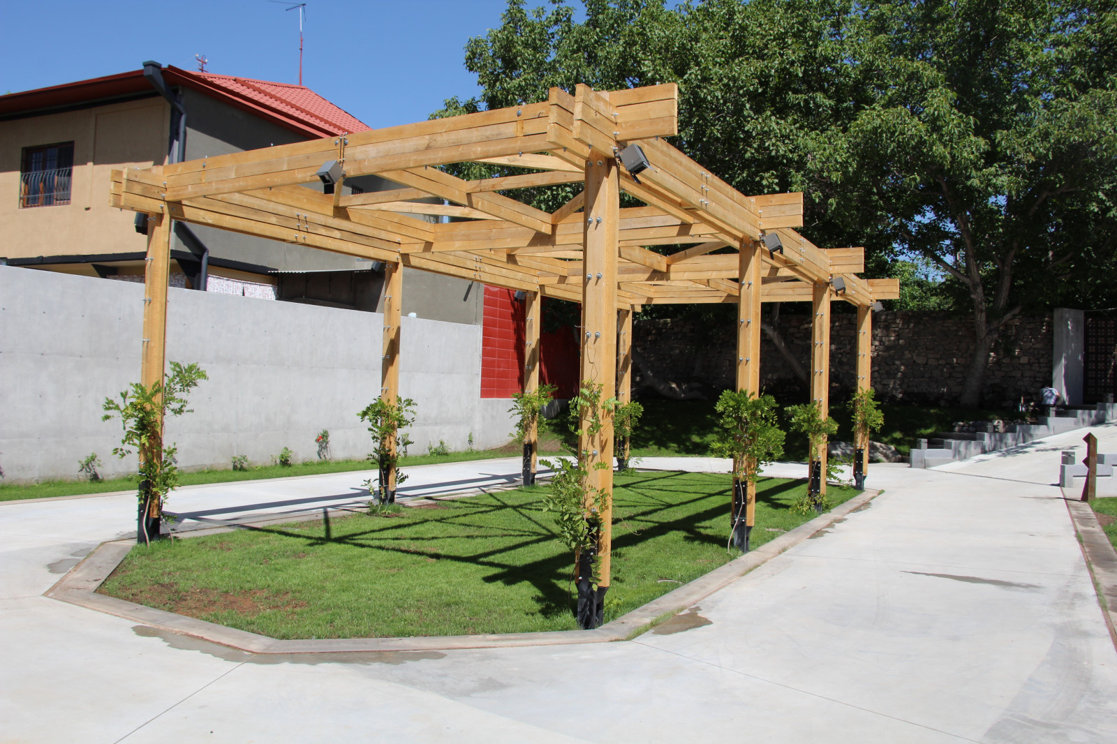 GUEST HOUSE