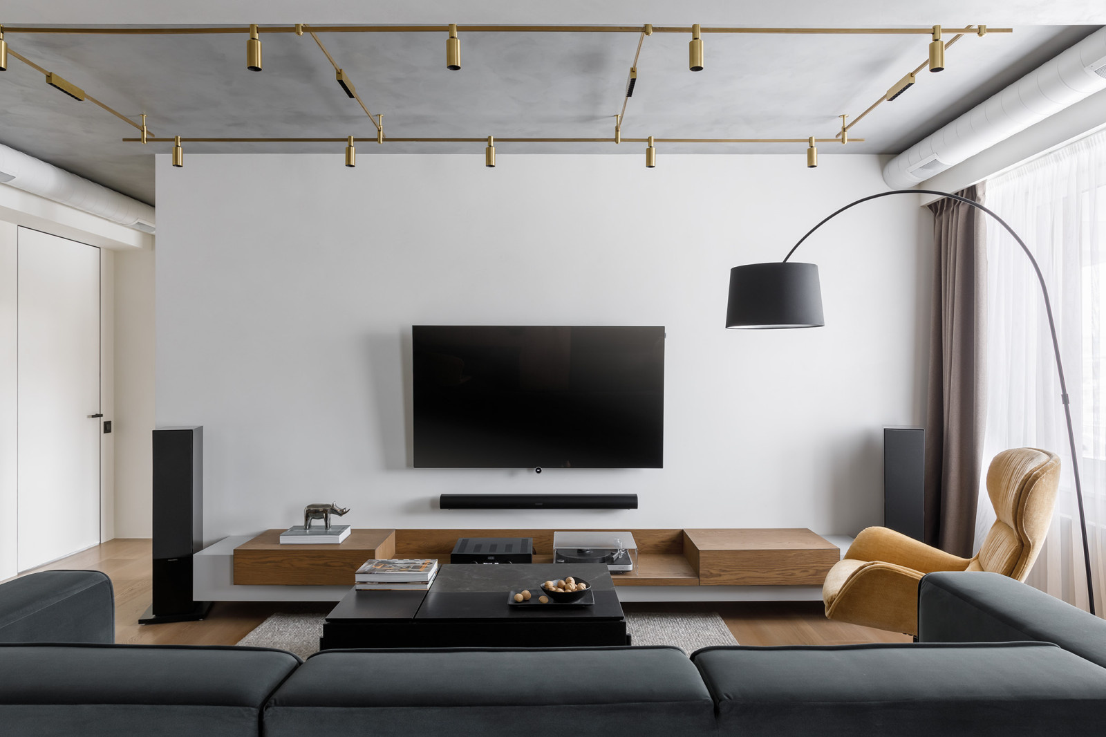 SOFT MINIMALISM