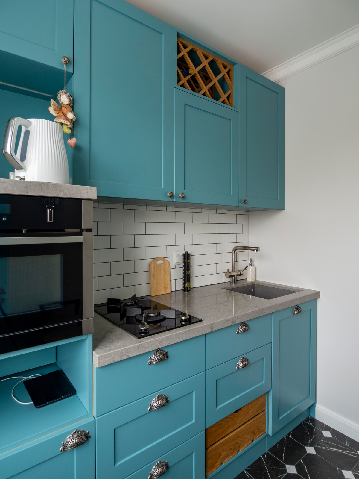 Кухня-малютка цвета Тиффани