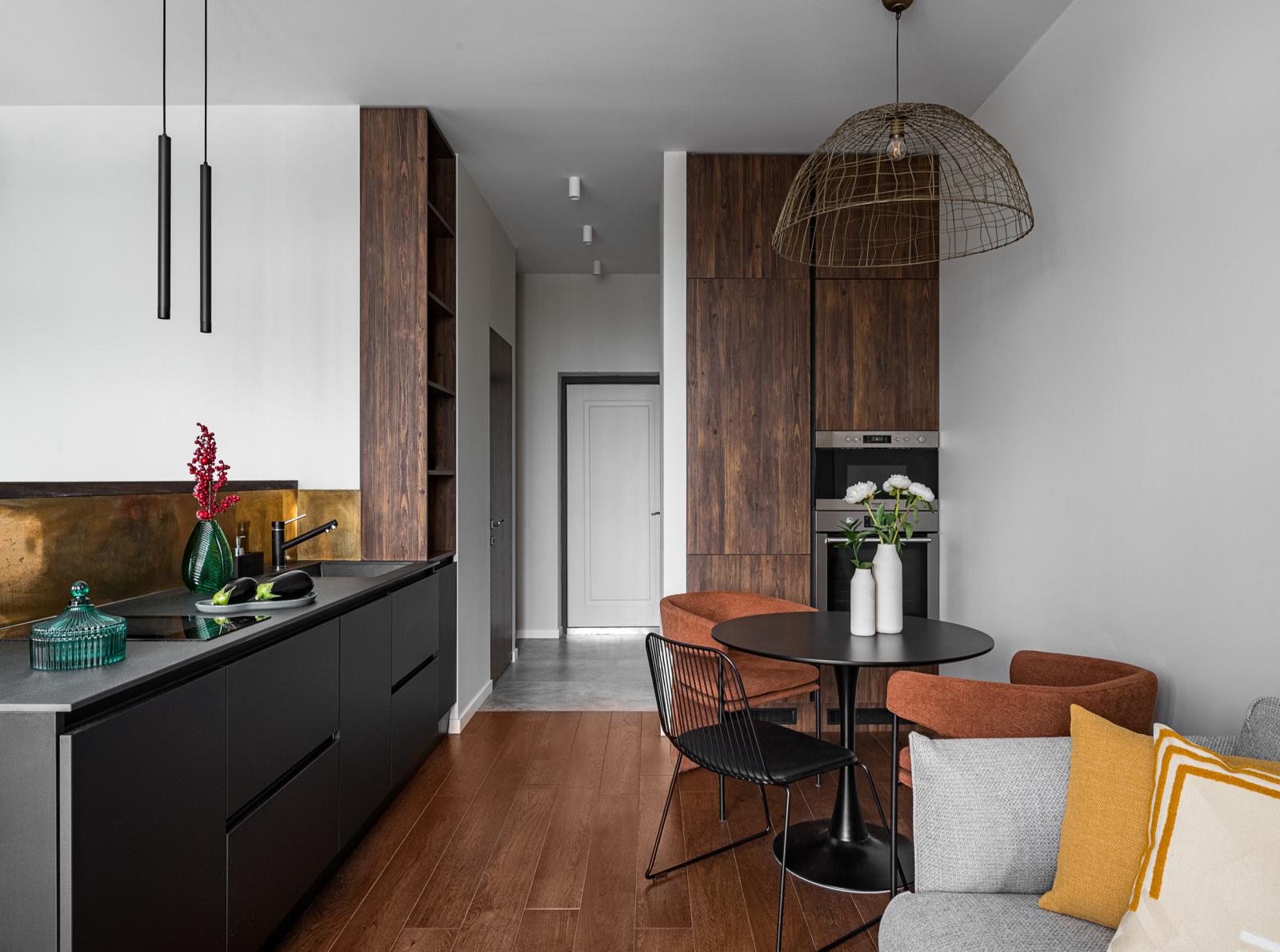 Фотосъемка стильной студии в ЖК Испанские кварталы. Публикация "INTERIOR+DESIGN"