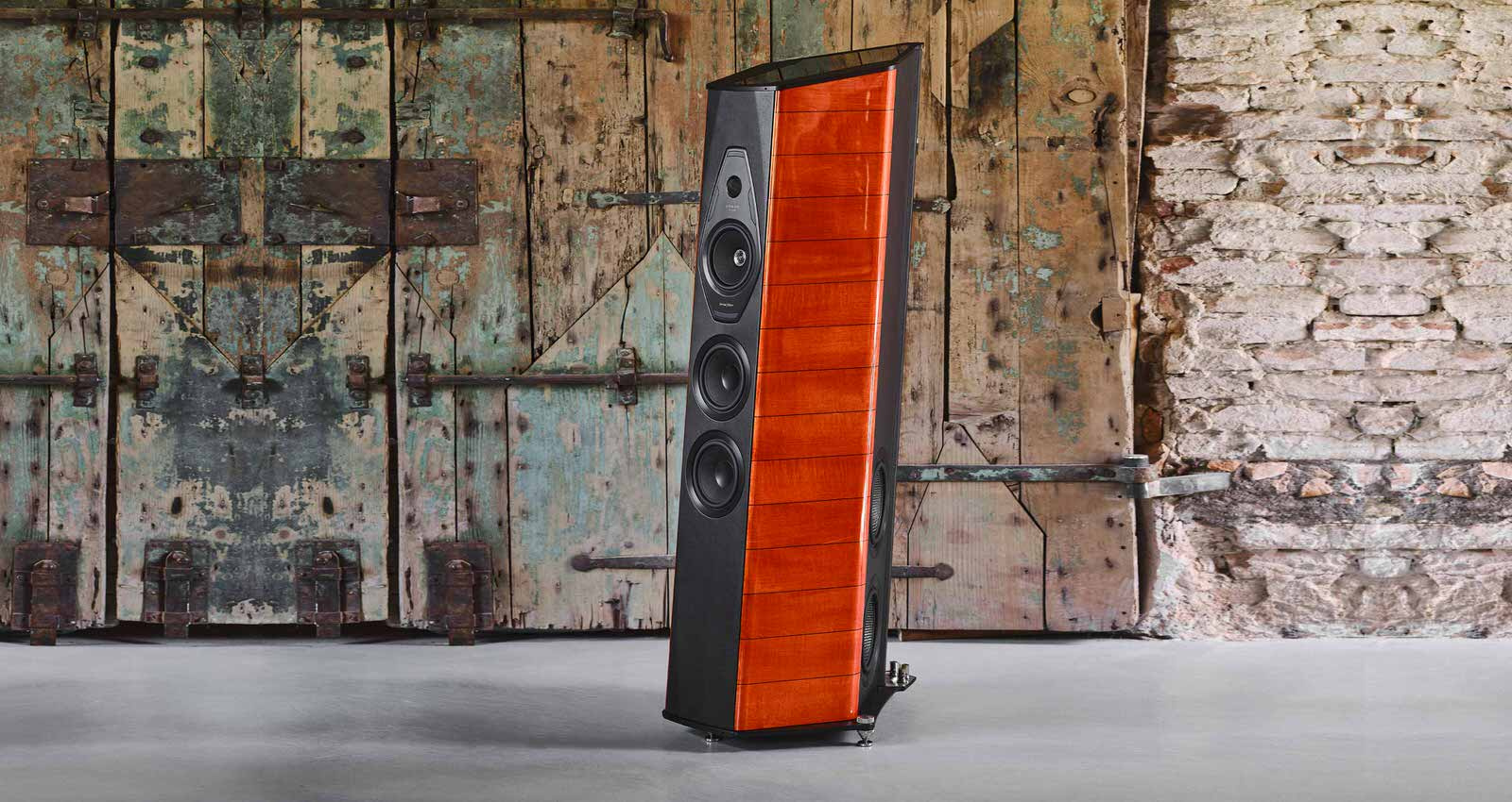 Hi-Fi оборудование в интеотерах.