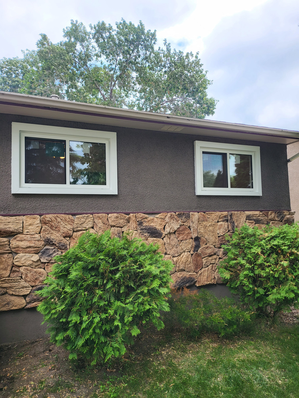 Обложка проекта: Full House Window Replacement in Regina