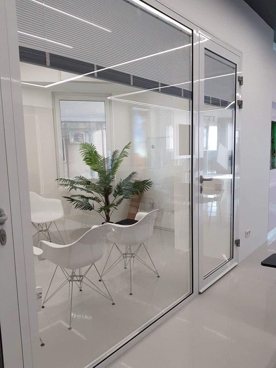 "Russian Glass Company" Showroom