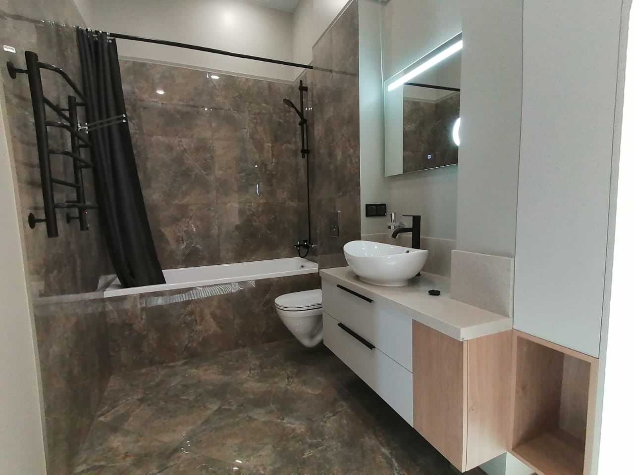 "Лахта-Парк" Квартира 100м2. 2 комн.