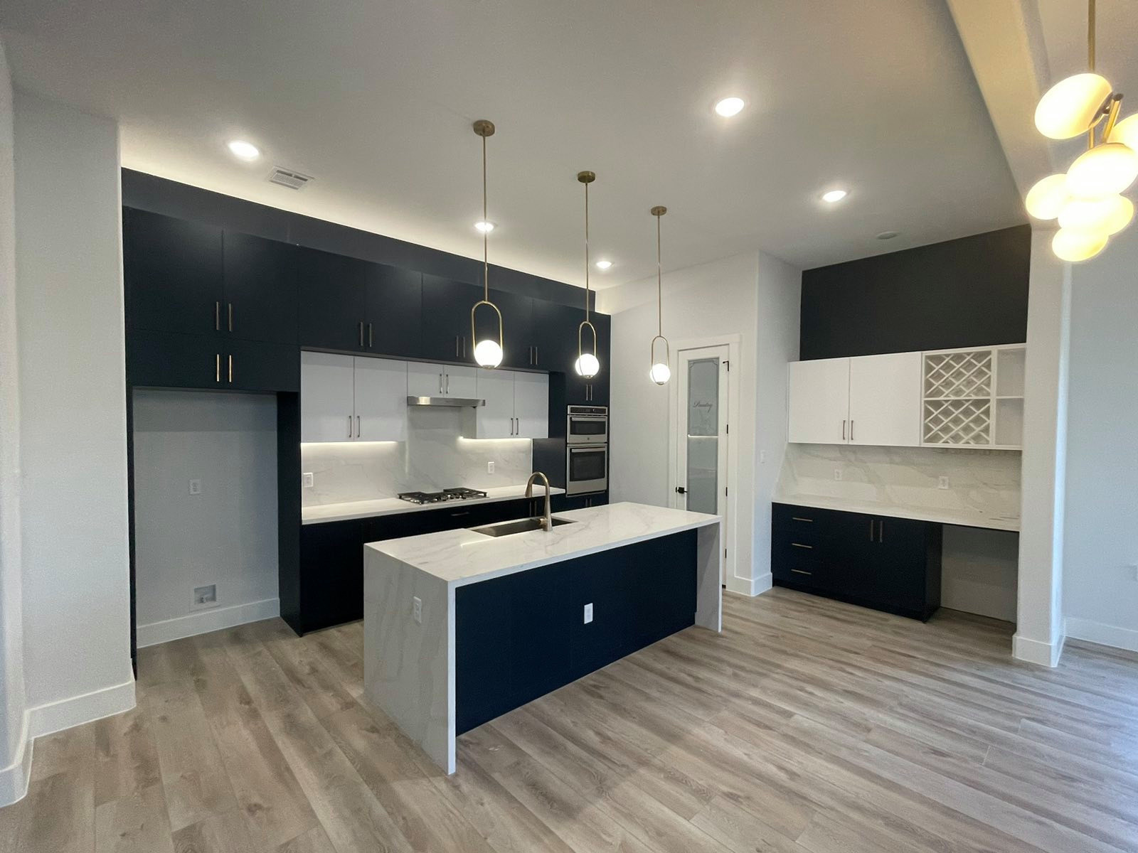 The kitchen in Texas 2023 (Before- after)