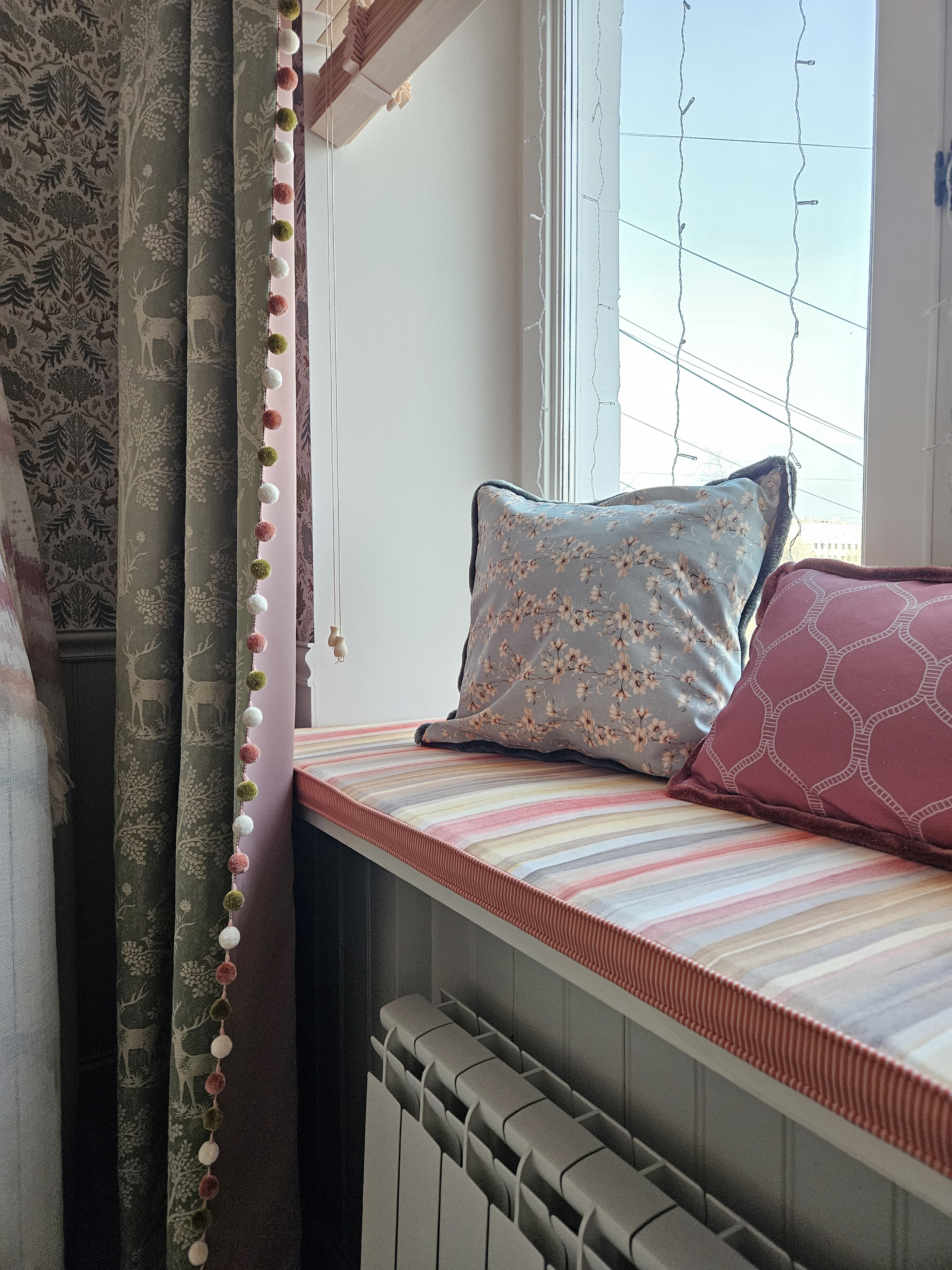 Ёжики с цветами